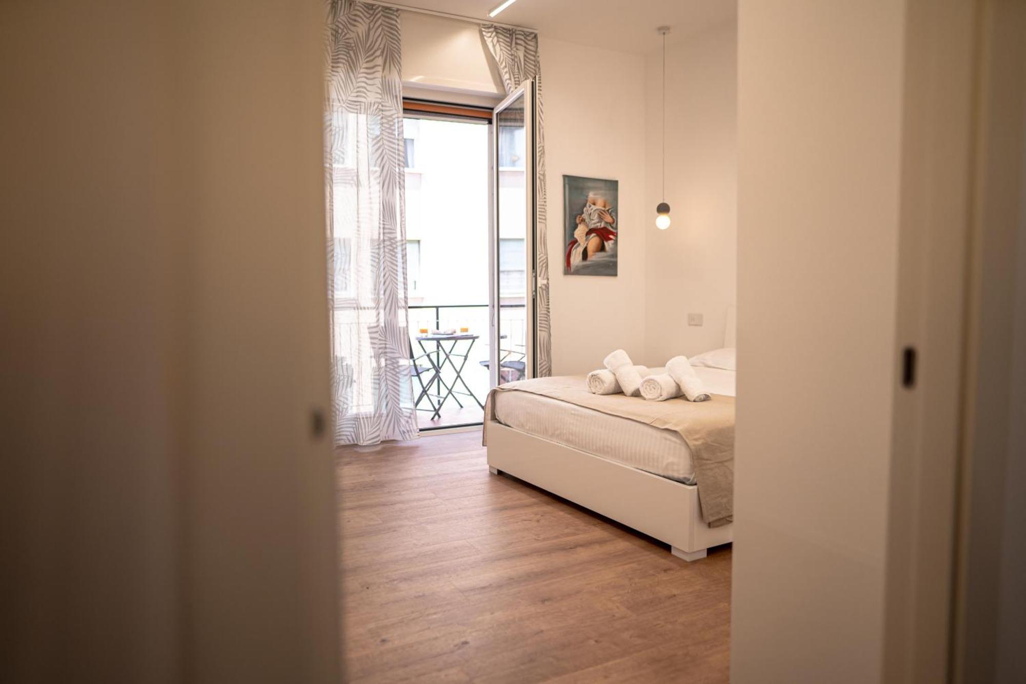 Sea House - Casa Vacanze Savona Bagian luar foto